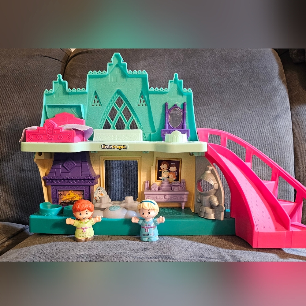 Frozen Castle Playset - Little People